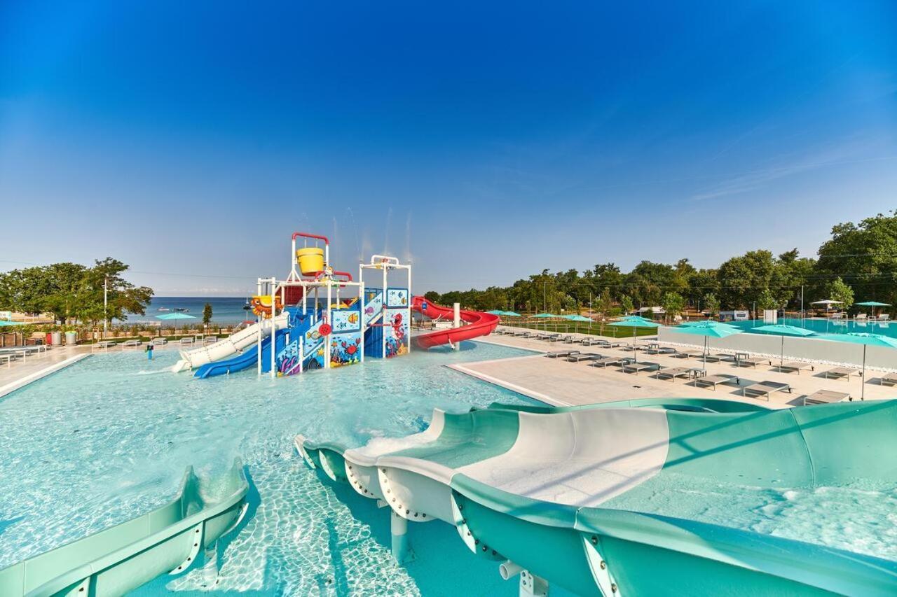 Mobile Homes Relax Park Umag Karigador Esterno foto