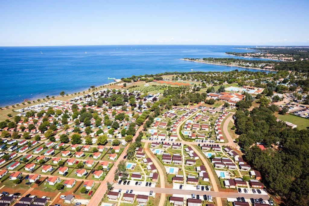 Mobile Homes Relax Park Umag Karigador Esterno foto