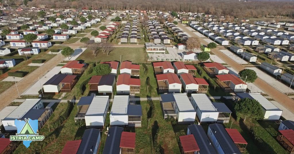 Mobile Homes Relax Park Umag Karigador Esterno foto